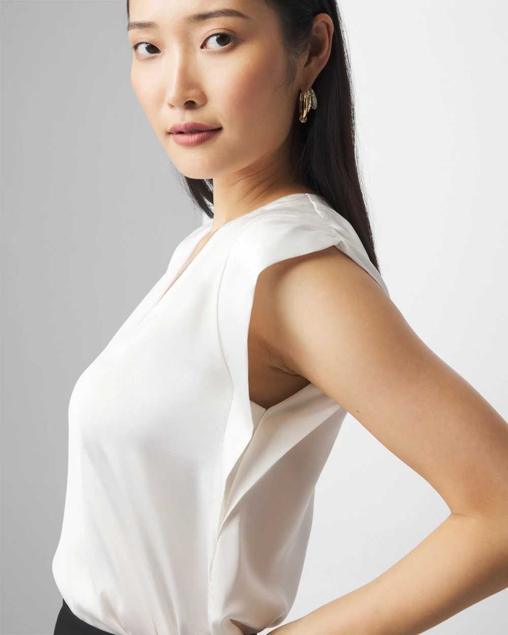 White shell discount top